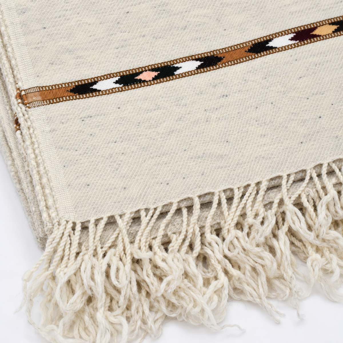Angora Wool Pure (Plain) - 04 white detail